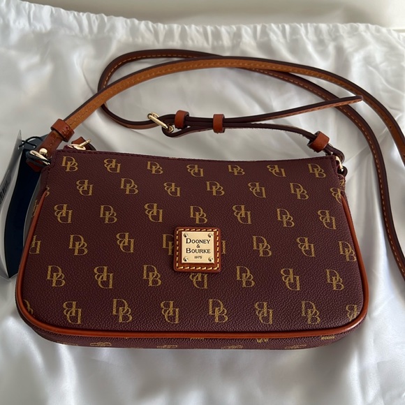 Dooney & Bourke Bags Dooney Bourke Lexi Crossbody Poshmark